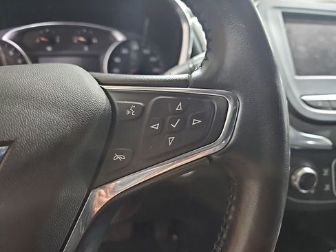 Used 2020 Chevrolet Equinox LT image 23