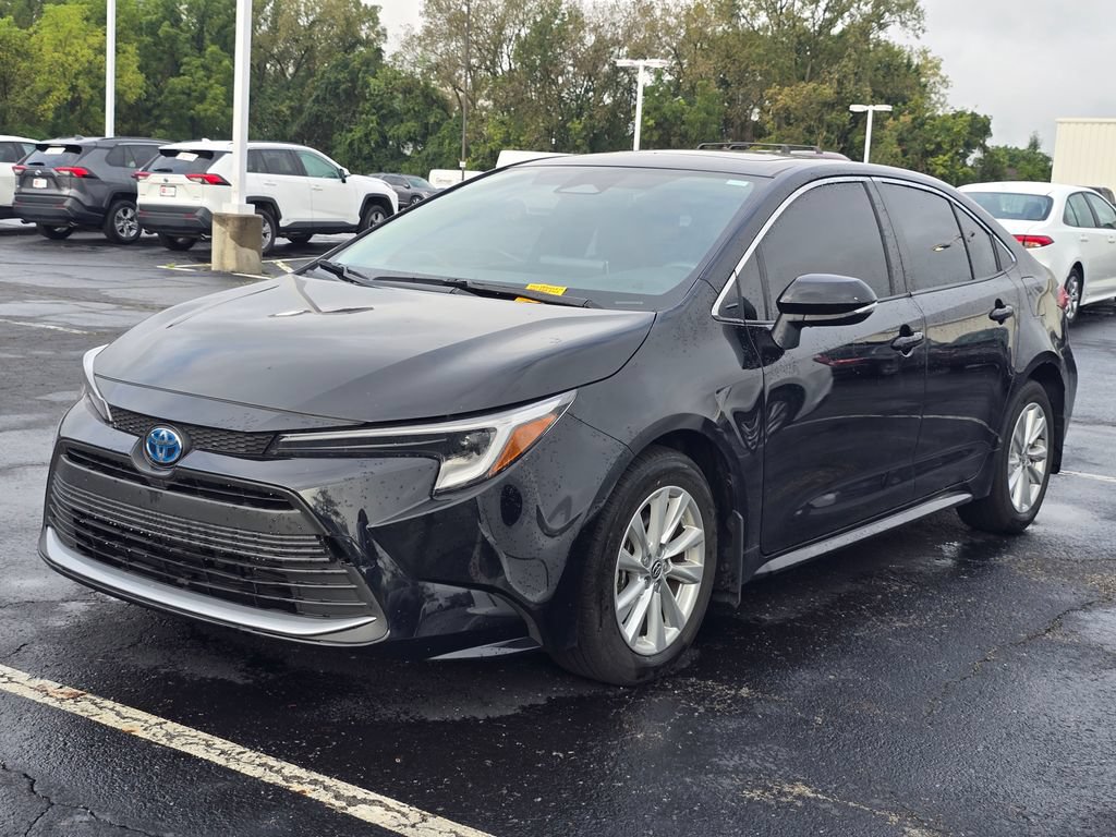 Certified 2024 Toyota Corolla XLE FWD image 4