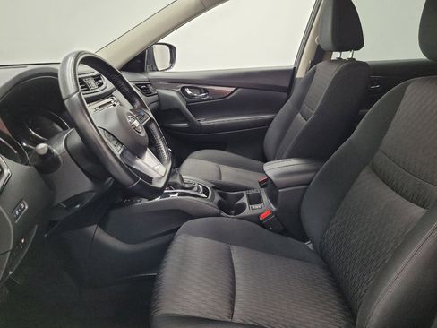 Used 2020 Nissan Rogue SV w/ Premium Package FWD image 17