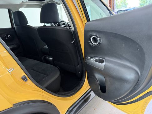 Used 2015 Nissan Juke SV w/ Technology Package AWD/4WD image 18