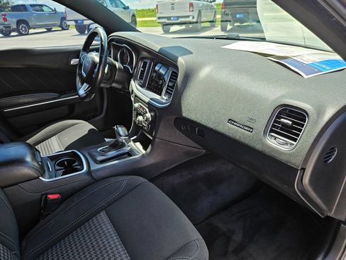 Used 2018 Dodge Charger GT AWD/4WD image 32