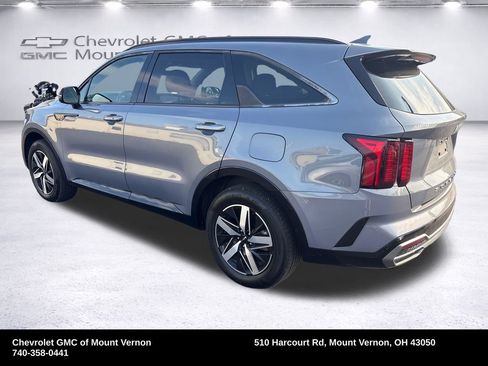 Used 2022 Kia Sorento S FWD image 3