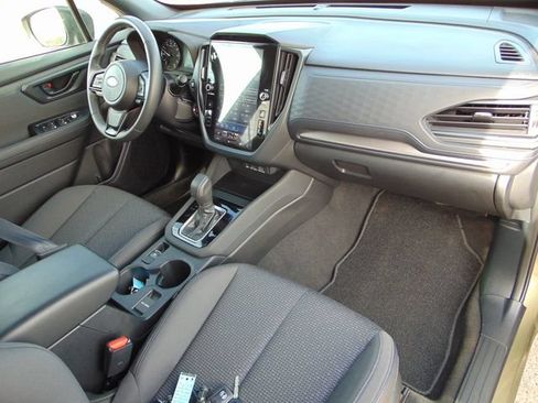 Certified 2025 Subaru Forester Premium AWD/4WD image 26