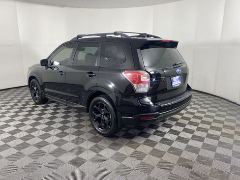 Used 2018 Subaru Forester 2.5i Premium w/ Kicker Audio Upgrade Package AWD/4WD image 10