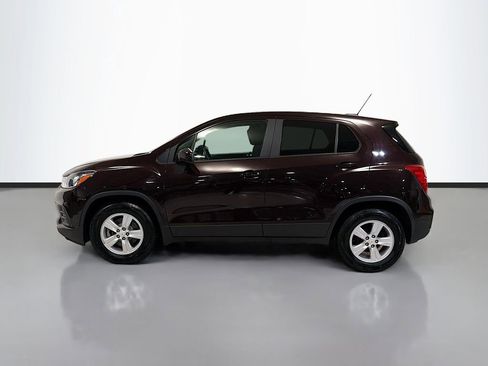 Used 2020 Chevrolet Trax LS w/ Tint and Cruise Package FWD image 5