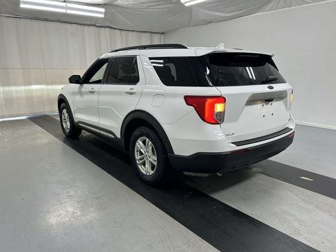 Used 2020 Ford Explorer XLT w/ Comfort Package image 7