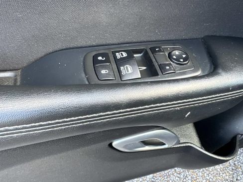Used 2022 Dodge Challenger GT RWD image 21