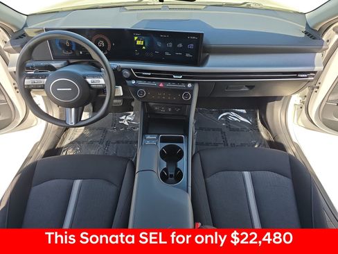 Used 2025 Hyundai Sonata SEL FWD image 15