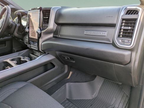 New 2026 RAM 2500 Big Horn AWD/4WD image 9