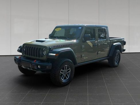 Used 2026 Jeep Gladiator Mojave AWD/4WD image 1