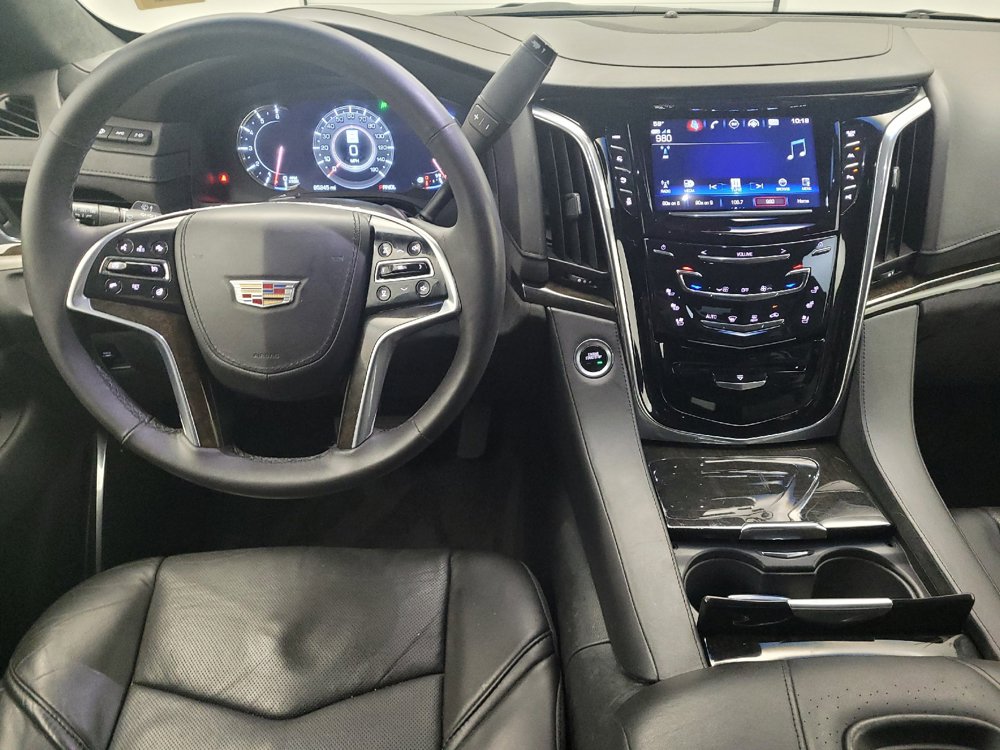 Used 2017 Cadillac Escalade ESV Platinum AWD/4WD image 22