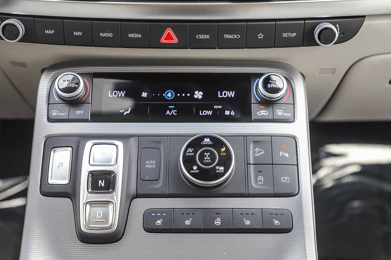 Used 2024 Hyundai Palisade Calligraphy AWD/4WD image 15