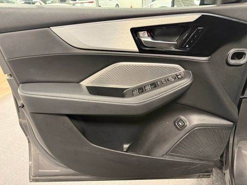 Used 2024 Acura MDX SH-AWD w/ Technology Package image 5