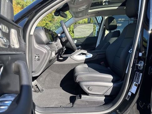 New 2026 Mercedes-Benz GLS 450 4MATIC image 22