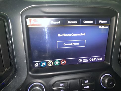 Used 2020 Chevrolet Silverado 2500 LTZ w/ LTZ Plus Package image 17