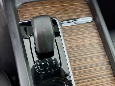 Used 2023 Volvo XC60 B5 Plus w/ Protection Package Premier image 19