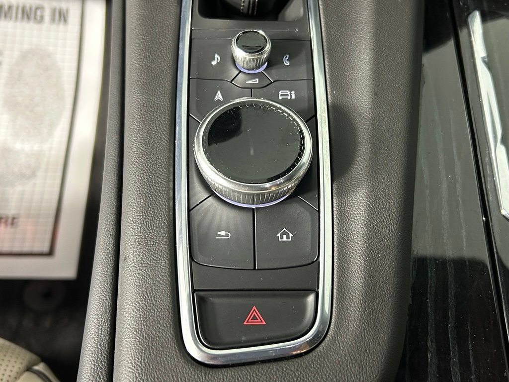 Used 2021 Cadillac Escalade Sport w/ Driver Assist Tech Package AWD/4WD image 26