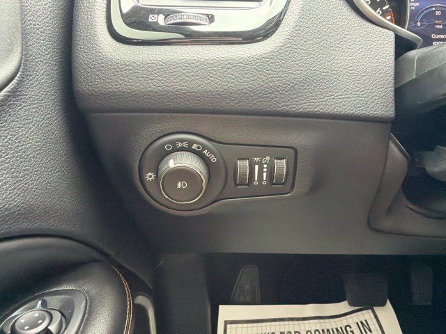 Used 2020 Jeep Compass Limited AWD/4WD image 26