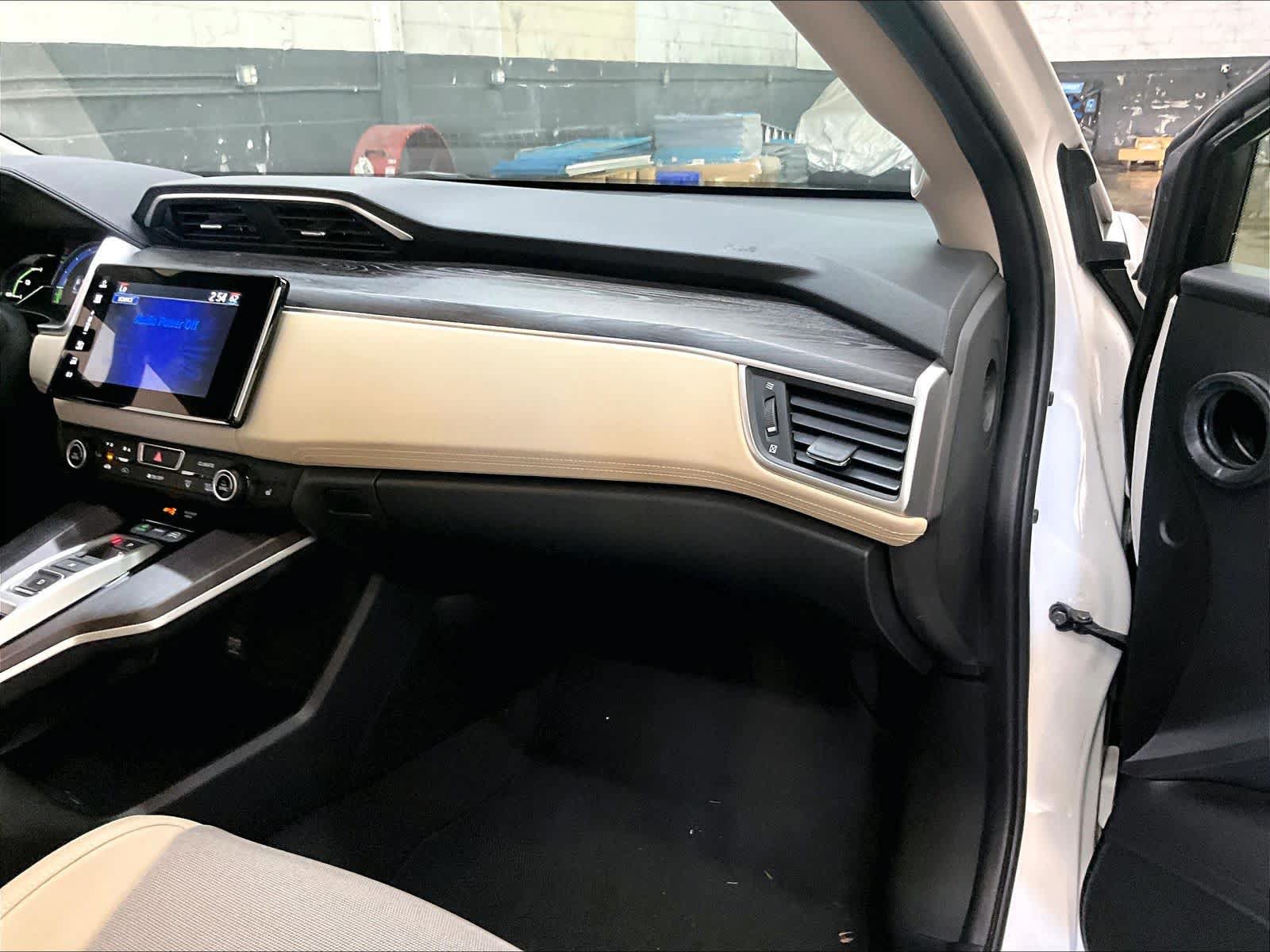 Used 2018 Honda Clarity Plug-In Hybrid image 18