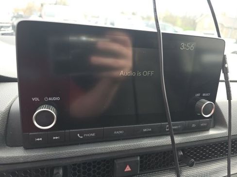 Used 2023 Honda CR-V EX image 16