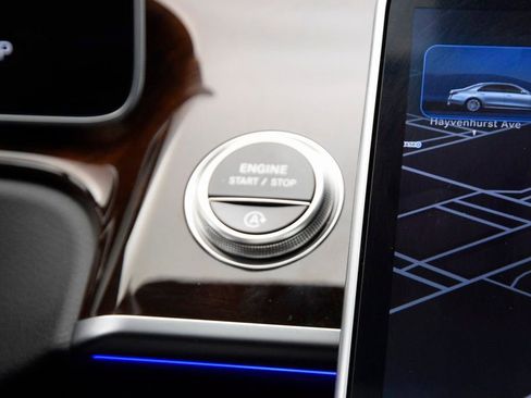 Used 2025 Mercedes-Benz S 580 4MATIC Sedan image 30