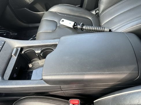 Used 2024 Hyundai Palisade Limited AWD/4WD image 19