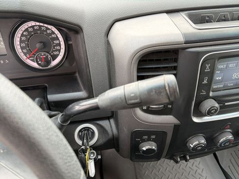 Used 2018 RAM 2500 Tradesman w/ Chrome Appearance Group image 27