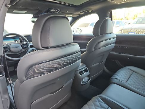 Used 2026 Genesis G90 3.5T Prestige AWD/4WD image 16