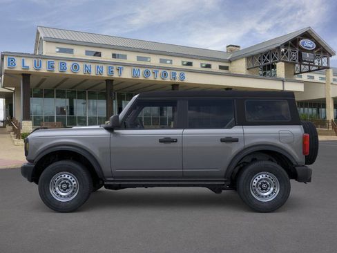 New 2025 Ford Bronco 4-Door image 3