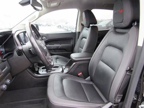 Used 2022 GMC Canyon AT4 image 10