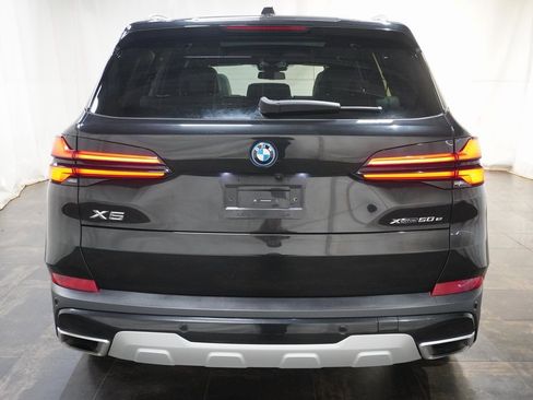 Certified 2024 BMW X5 xDrive50e w/ Premium Package image 5
