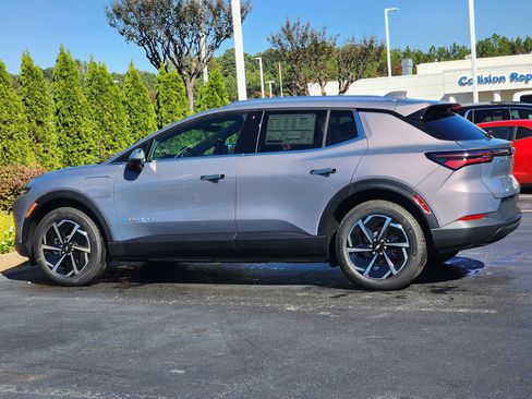 New 2026 Chevrolet Equinox EV LT image 9