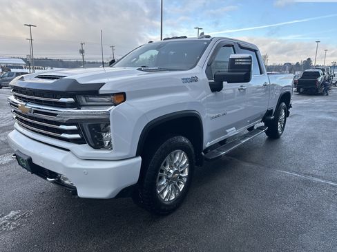 Certified 2021 Chevrolet Silverado 3500 High Country w/ Z71 Off-Road Package image 3