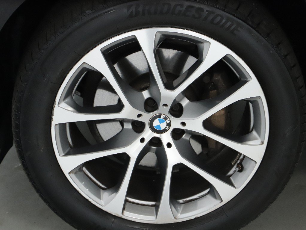 Used 2023 BMW X5 xDrive40i w/ Premium Package AWD/4WD image 43