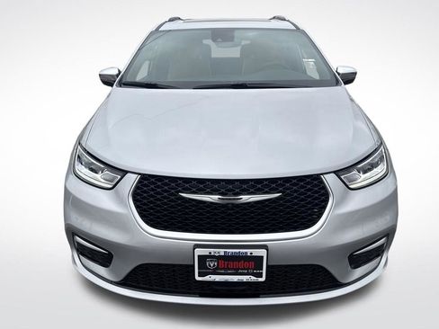 New 2026 Chrysler Pacifica Pinnacle AWD/4WD image 8