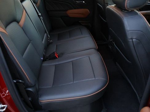 Used 2024 GMC Canyon AT4 w/ AT4 Premium Package image 14