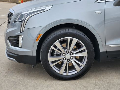 Certified 2025 Cadillac XT5 Premium Luxury image 8
