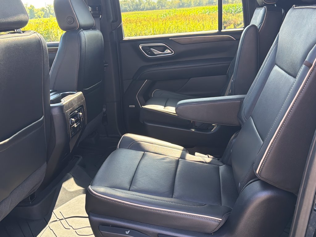 Used 2021 Chevrolet Suburban Premier AWD/4WD image 26