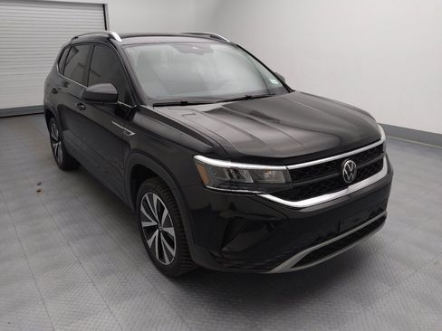 Used 2023 Volkswagen Taos SE FWD image 13
