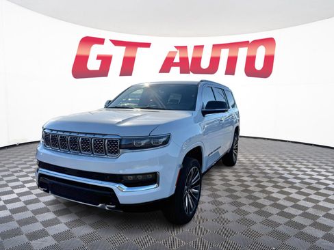 Used 2023 Jeep Grand Wagoneer Series III w/ HD Trailer Tow Package image 3