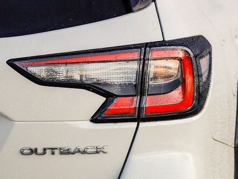 Used 2025 Subaru Outback Premium image 10