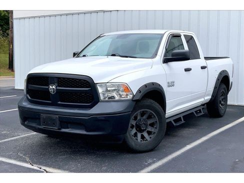 Used 2016 RAM 1500 Tradesman w/ Popular Equipment Group AWD/4WD image 1