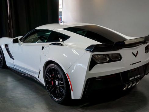 Used 2019 Chevrolet Corvette Z06 w/ Z07 Performance Package image 58