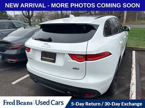 Used 2017 Jaguar F-PACE R-Sport AWD/4WD image 9