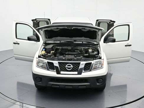 Used 2018 Nissan Frontier S image 41