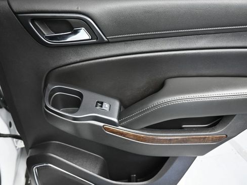 Used 2020 Chevrolet Tahoe LT image 45