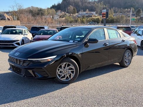 New 2026 Hyundai Elantra Blue image 2