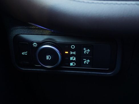 Used 2025 Ford Explorer Platinum w/ Ultimate Package image 25