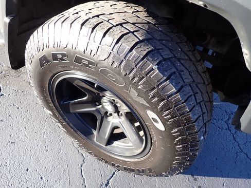 Used 2018 Jeep Wrangler Unlimited Sport S image 11