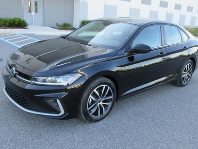 Used 2025 Volkswagen Jetta SE